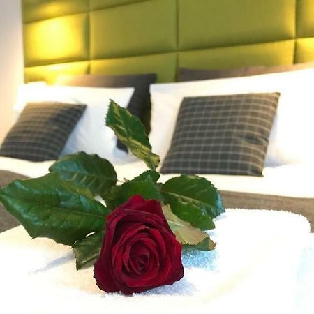 Premium Apartment - Chopin Airport Варшава Екстер'єр фото